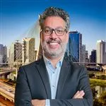 Dr. Alexandre Távola